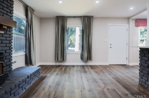 15649 Spunky Canyon Rd, Santa Clarita CA  91390-4904 exterior