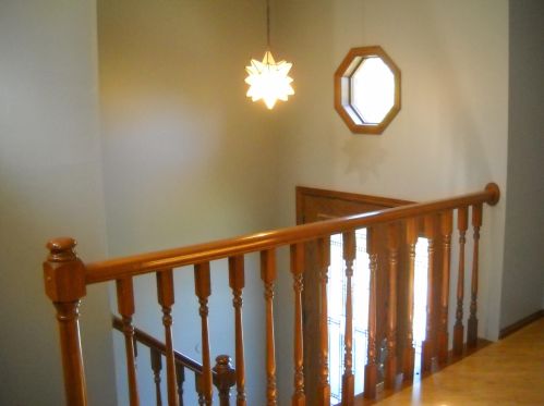34 Louisville Rd, Newport, KY 41076-1024