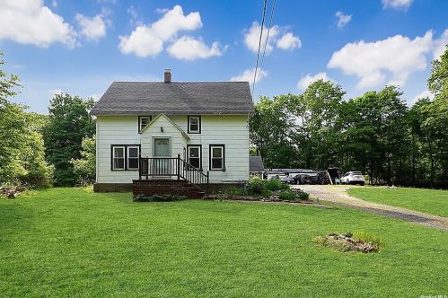 84 Pocatello Rd, Middletown, NY 10940-6609