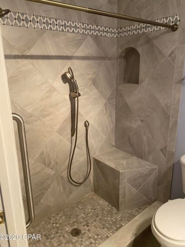 11563 Jadewood Cir, Youngstown FL  32466-1701 exterior