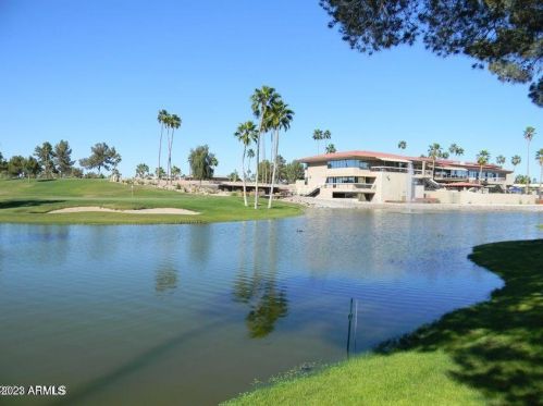 1935 Torrey Pne Ln, Chandler AZ  85249-3876 exterior