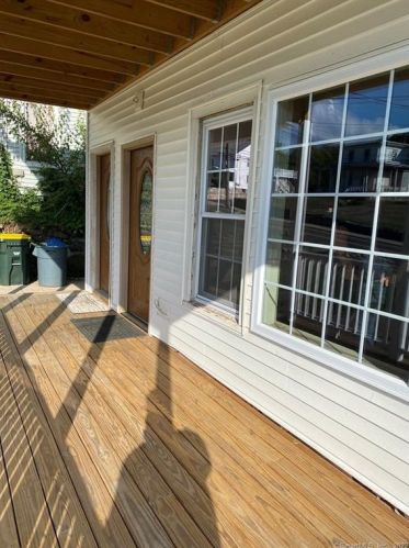 23 Elm St, Ansonia, CT 06401-3311