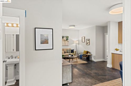 3214 Ettie St, Oakland CA  94608-4016 exterior