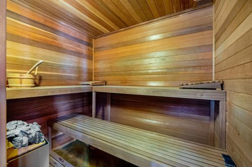 620 Handley Trl, Redwood City CA  94062-3944 exterior