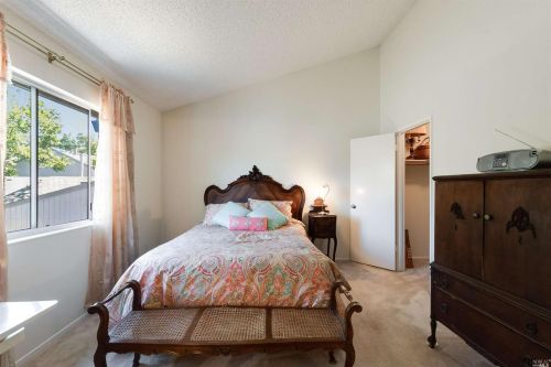 376 Harvest Ln, Santa Rosa CA  95401-9064 exterior