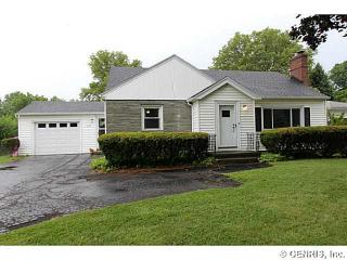 1433 Latta Rd, Rochester, NY 14612-3803