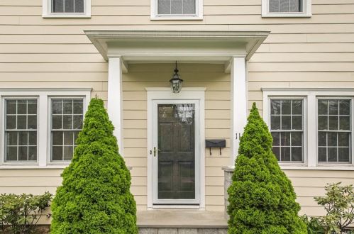 112 Brewster Rd, Scarsdale, NY 10583-2002
