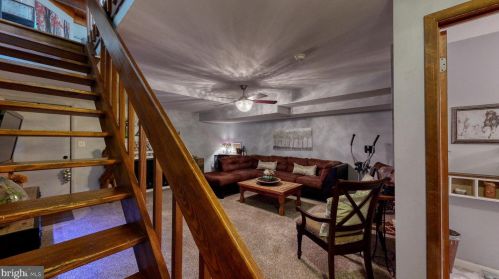 6 Chatham Ct, Dover DE  19901-3909 exterior