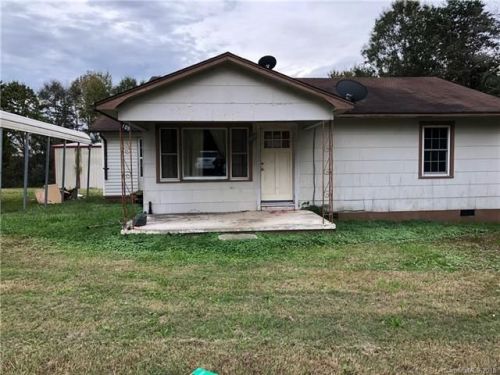 109 Edwards Ln, Statesville, NC 28677-8678
