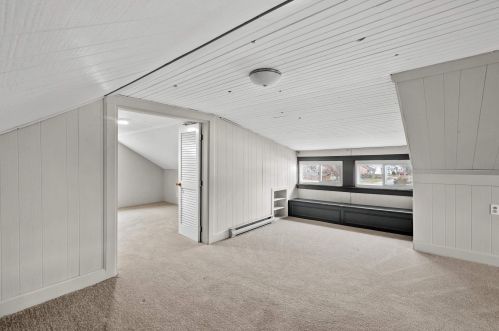 640 Mast Rd, Goffstown NH  03045 exterior