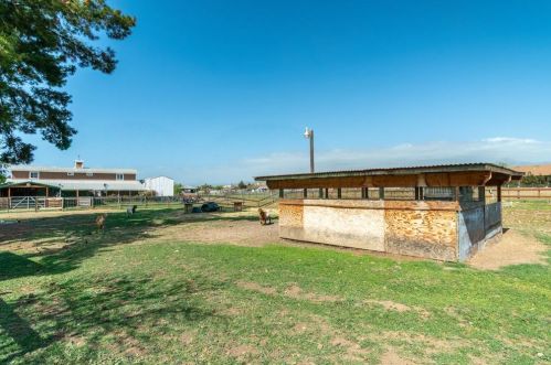 105 Daffodil Dr, Hollister CA  95023-3103 exterior