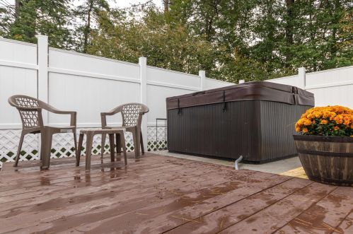 265 Royalston Rd, Fitzwilliam NH  03447-3433 exterior