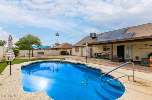 4415 Dailey St, Glendale AZ 85306-4022 exterior