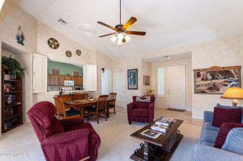 7755 Candlecreek Rd, Tucson, AZ 85743-5161