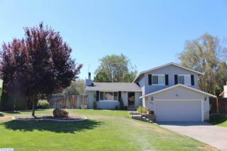 2002 Tacoma St, Kennewick WA  99337-3582 exterior