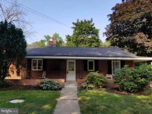 66 Beechcliff Dr, Carlisle, PA 17015-9097