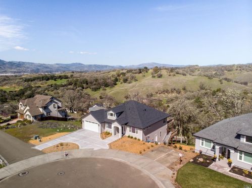 410 Tehuacan Rd, Ukiah CA  95482-2007 exterior