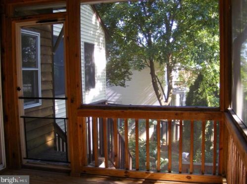 262 Tall Oak Dr, Charles Town WV  25414-5314 exterior