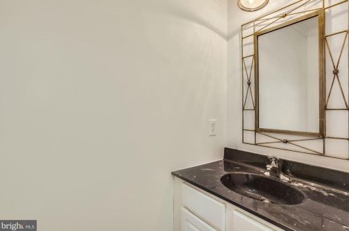 142 Laurel Trl, Swedesboro NJ  08085-4074 exterior