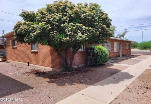 320 Campbell Ave, Tucson AZ 85718-1304 exterior