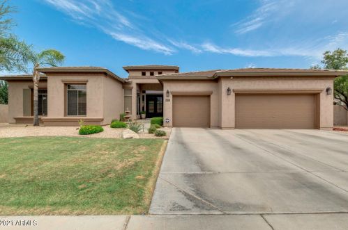 3172 Birchwood Pl, Chandler, AZ 85249-9679