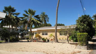 100 Sea Ln, Plantation Key, FL 33036-3939
