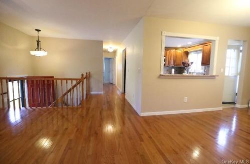 147 Wait St, Walden NY  12586-1325 exterior