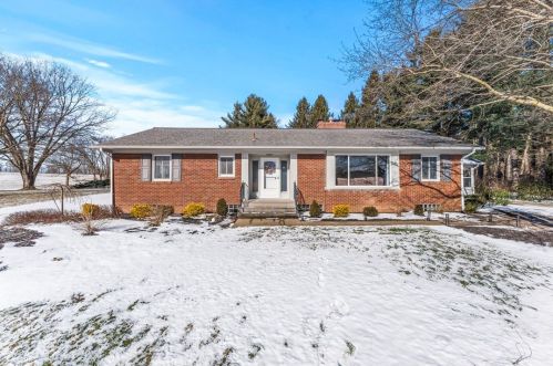 730 New Castle St, Slippery Rock, PA 16057