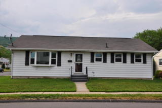 2 Jay St, Wilkes Barre, PA 18704-2008