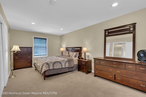 51 Camden Dr, Bricktown NJ 08723-7552 exterior