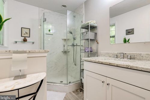 2901 Linden Ln, Falls Church VA  22042-2313 exterior