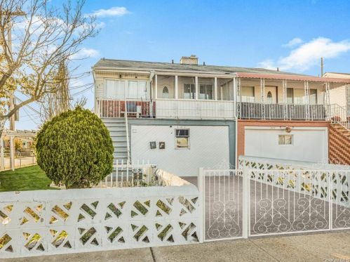 601 Beach 69th St, Far Rockaway, NY 11692-1339