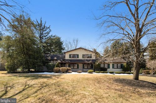 23 Jonathan Way, Washington Crossing, PA 18977-1033