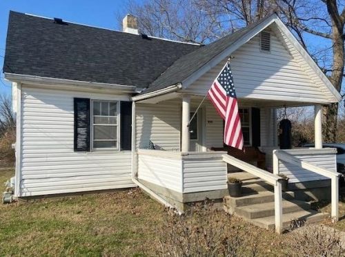 430 Bouden Ln, Miami, OH 45056-1385