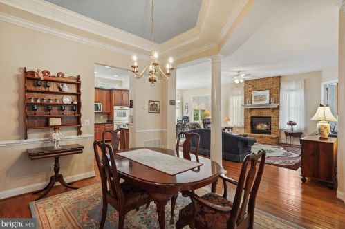 5433 Rodriquez Ln, Haymarket VA  20169-6100 exterior