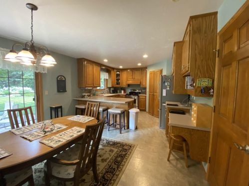 1081 Coprinus Ct, Green Bay, WI 54313-4208