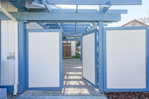 312 Hewett St, Santa Rosa, CA 95401-6116