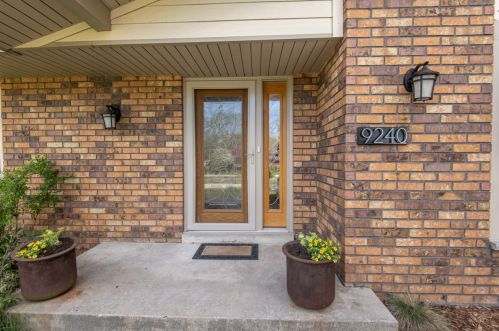 9240 Fairway Dr, Milwaukee, WI 53217-1317