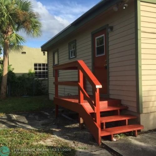 961 32nd St, West Palm Beach, FL 33407-5007