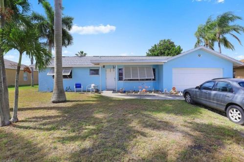 1206 33rd Ter, Cape Coral, FL 33904-4223