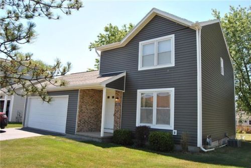 1566 Hayride Dr, Canandaigua, NY 14425-9366