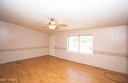 9046 Valhalla Dr, Tucson, AZ 85743-7902