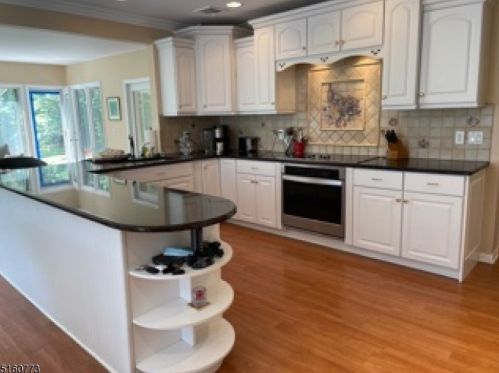 44 Ferguson Rd, Warren NJ  07059-6908 exterior