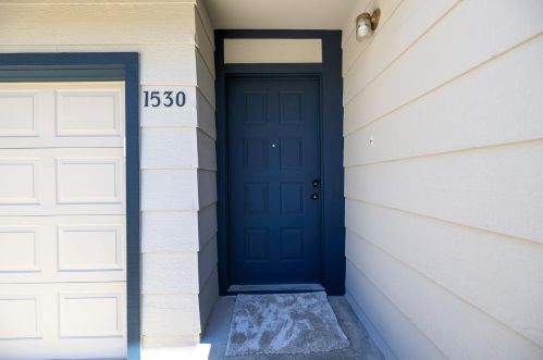 1530 Springville Way, Turlock CA  95380-2591 exterior
