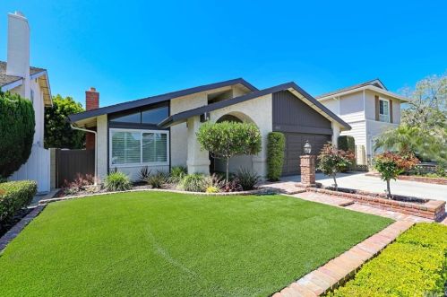 4292 Elder Ave, Seal Beach, CA 90740-2954