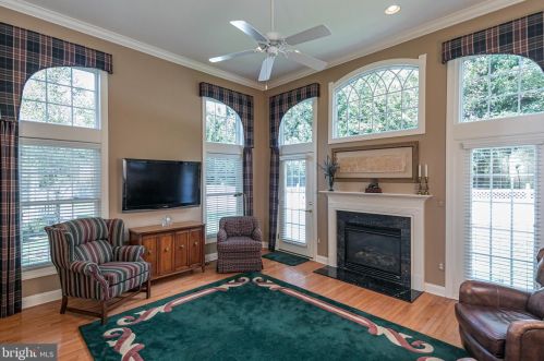 42 Schindler Ct, Lawrence Township NJ  08648-2578 exterior