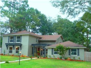 955 Westbury Dr, Mobile, AL 36609-3334