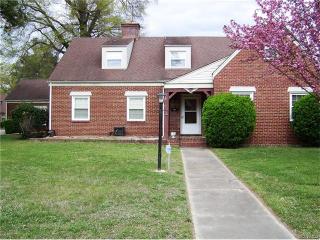 1829 Sherwood Rd, Petersburg VA  23805-1634 exterior