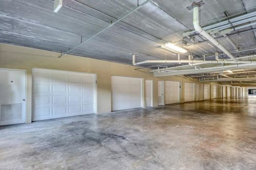 7655 Pebble Creek Cir, Naples FL  34108-6505 exterior