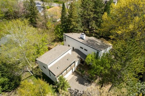 6031 Benjamin St, Minneapolis, MN 55432-5854